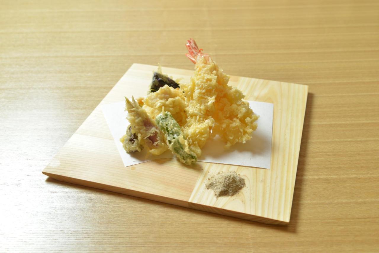 Отель Rembrandt Style Tokyo Nishikasai Экстерьер фото